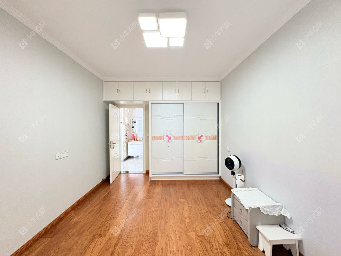 镇江华都幸福里在售二手房源室内图_小牛看房