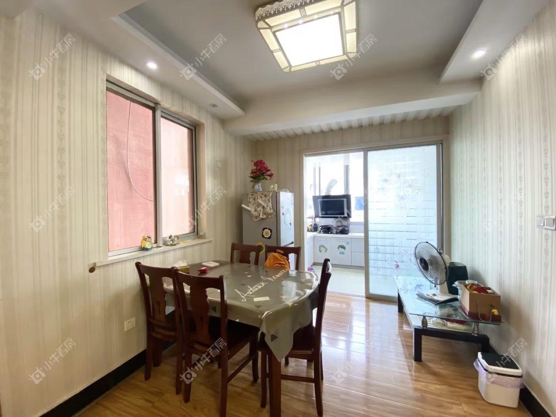 镇江东方苑在售二手房源室内图_小牛看房