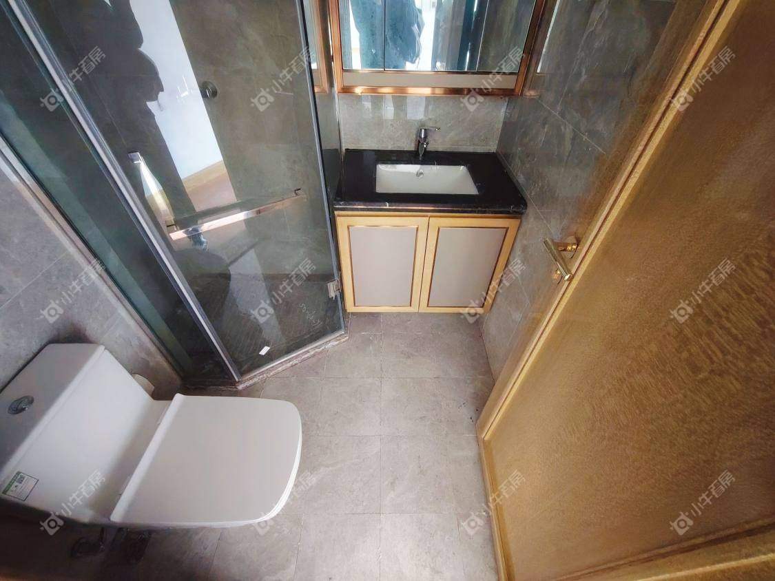 镇江红星天铂在售二手房源室内图_小牛看房