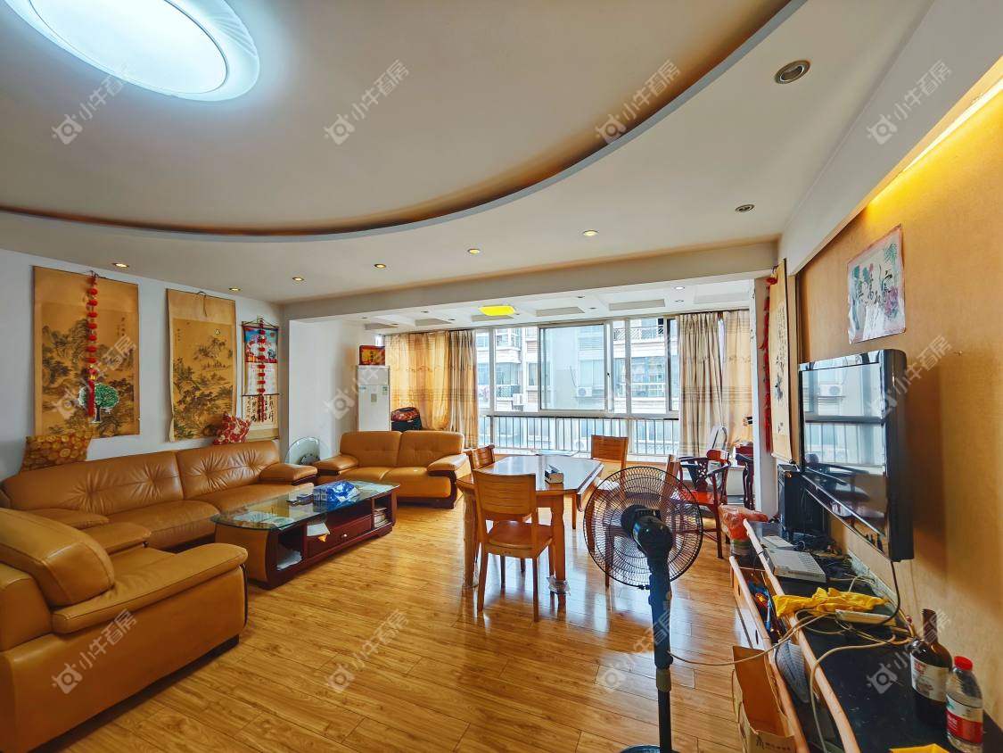 镇江凤翔花园在售二手房源室内图_小牛看房