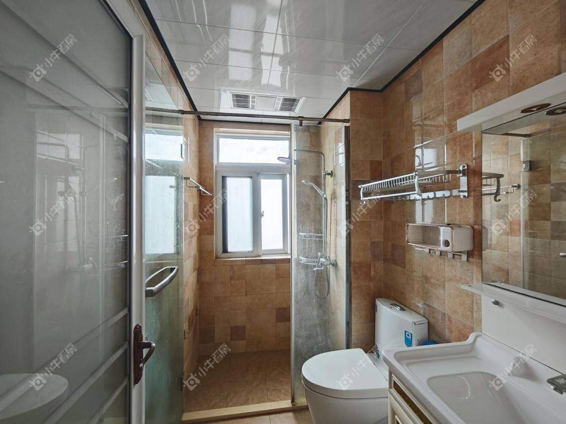 镇江美亚华悦在售二手房源室内图_小牛看房