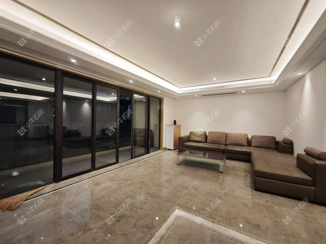 镇江红星天铂在售二手房源室内图_小牛看房