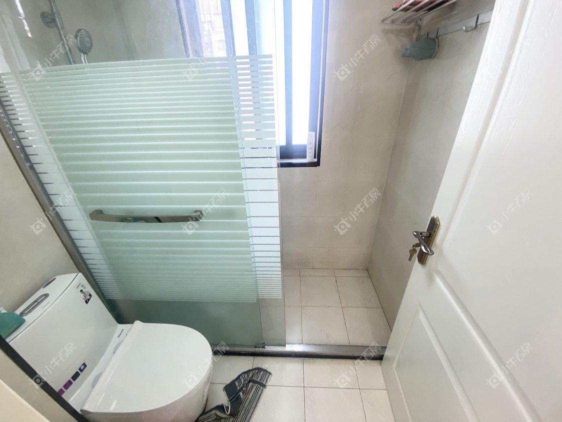 镇江滨河凤凰城在售二手房源室内图_小牛看房