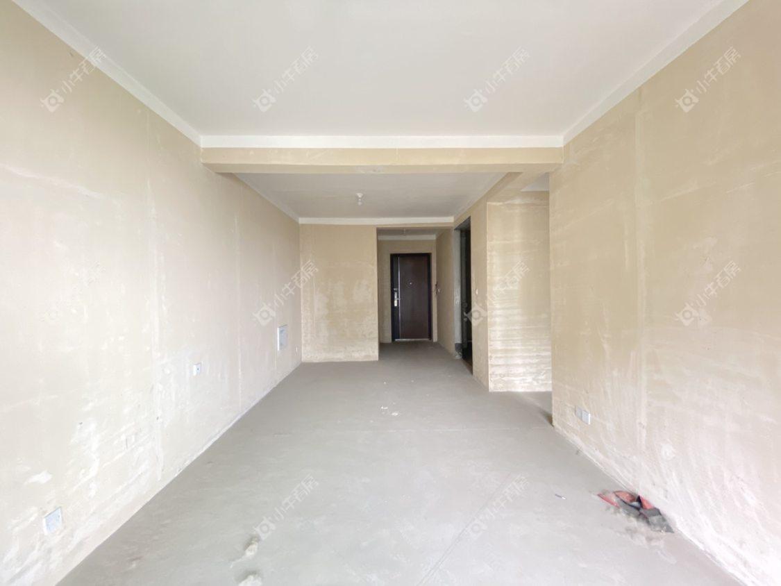 镇江融创华南映在售二手房源室内图_小牛看房