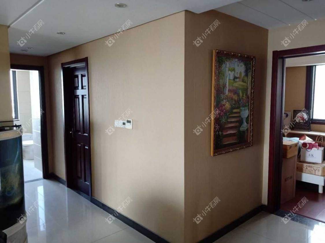 镇江凤凰国际在售二手房源室内图_小牛看房