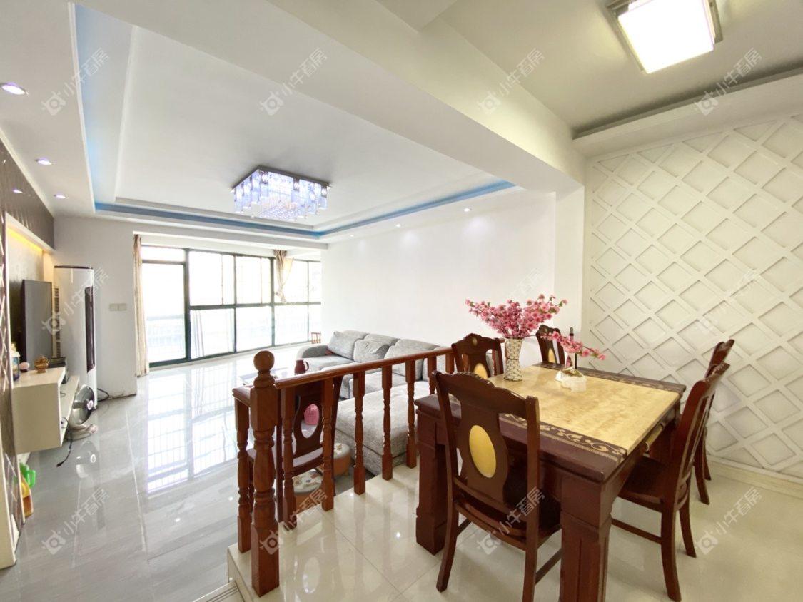 镇江东方盛世在售二手房源室内图_小牛看房