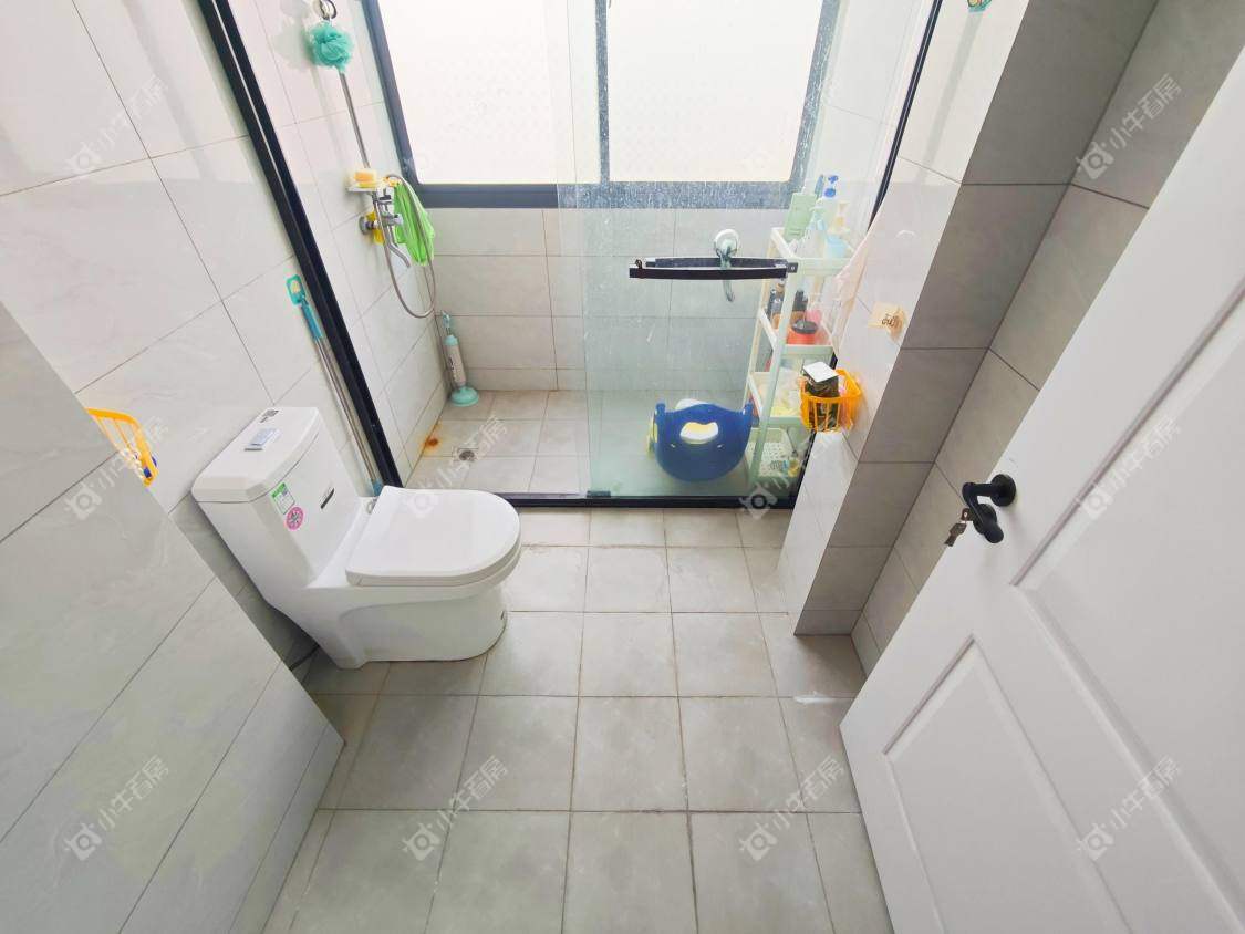 镇江香草新村在售二手房源室内图_小牛看房