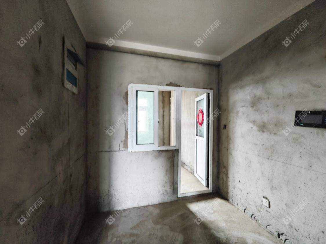 镇江美亚华悦在售二手房源室内图_小牛看房