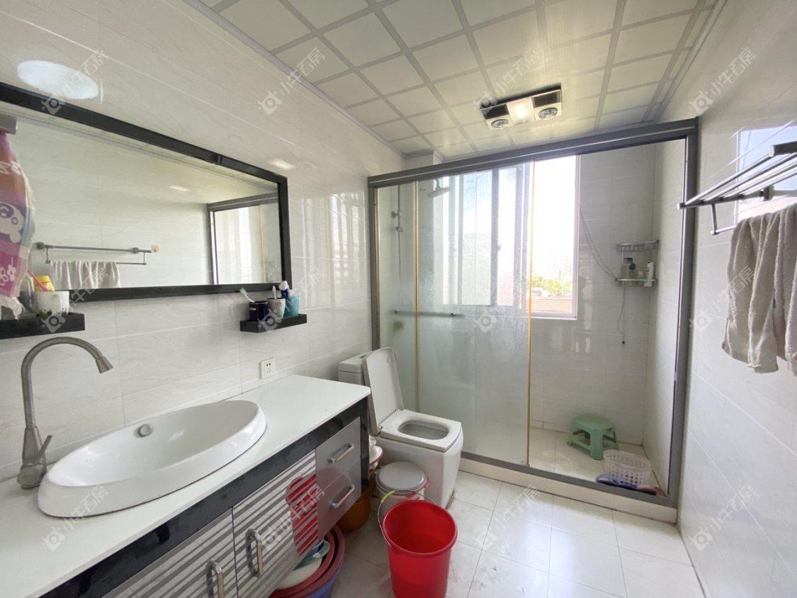 镇江泰豪公寓在售二手房源室内图_小牛看房