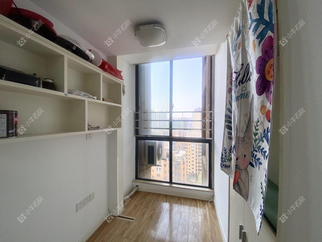 镇江华都锦城在售二手房源室内图_小牛看房