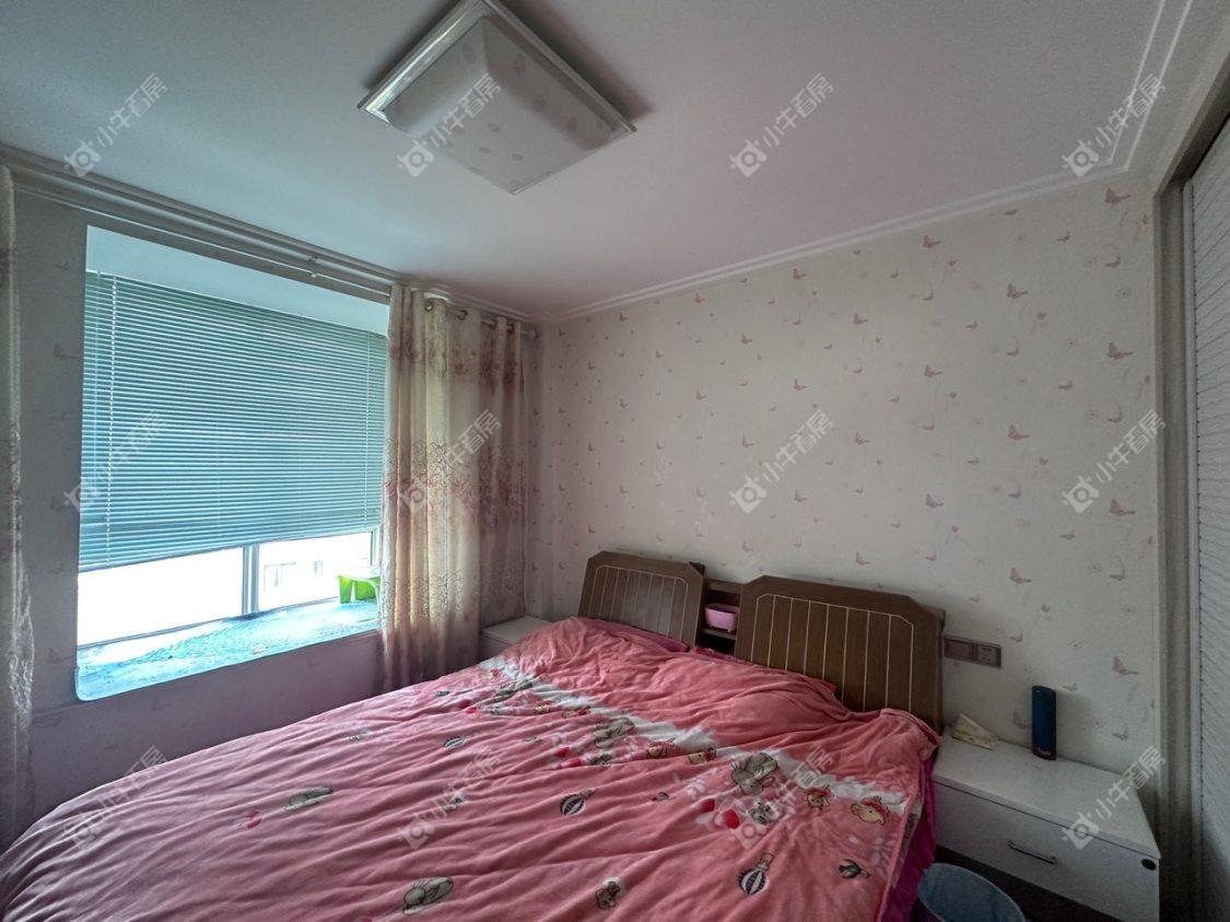 镇江芳草苑在售二手房源室内图_小牛看房