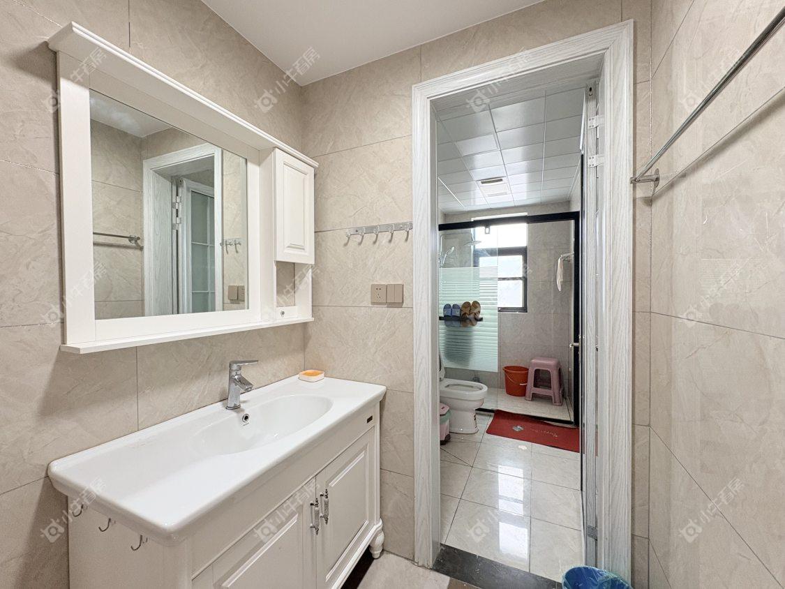 镇江荣城国际一期在售二手房源室内图_小牛看房