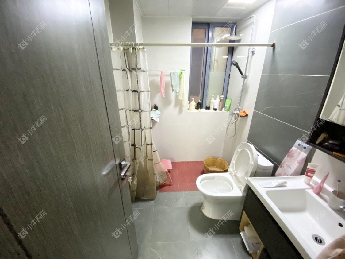 镇江华都锦城在售二手房源室内图_小牛看房