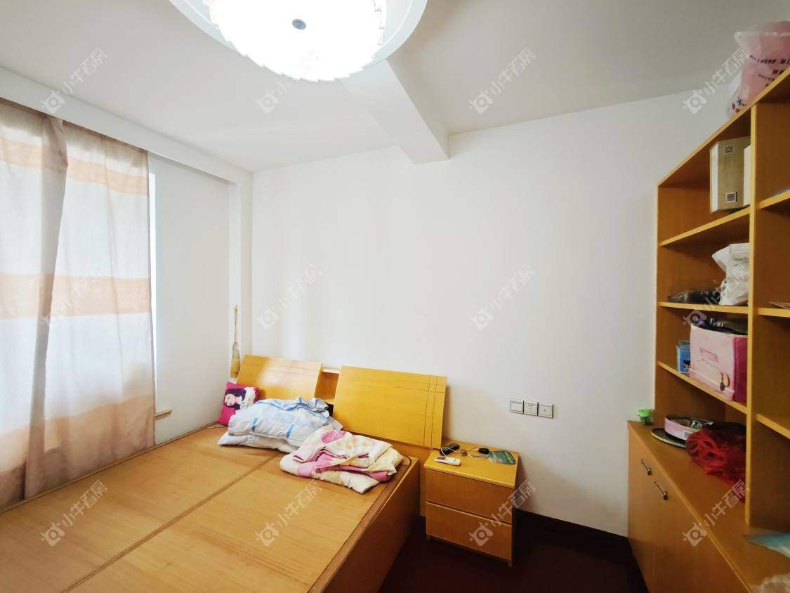 镇江芳草苑在售二手房源室内图_小牛看房