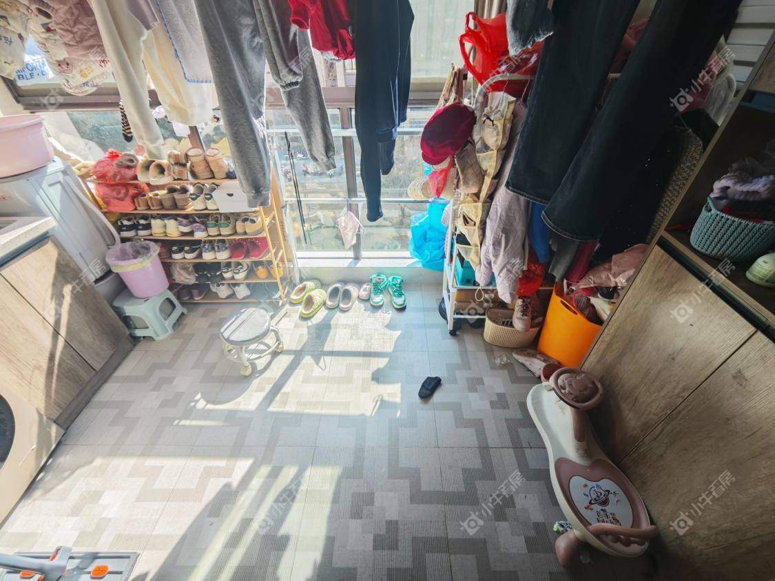 镇江滨河凤凰城在售二手房源室内图_小牛看房