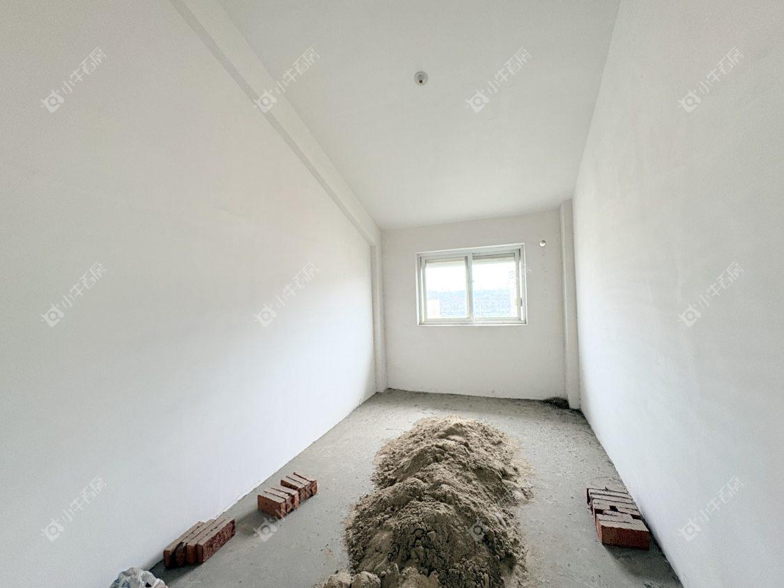 镇江凰嘉花苑在售二手房源室内图_小牛看房