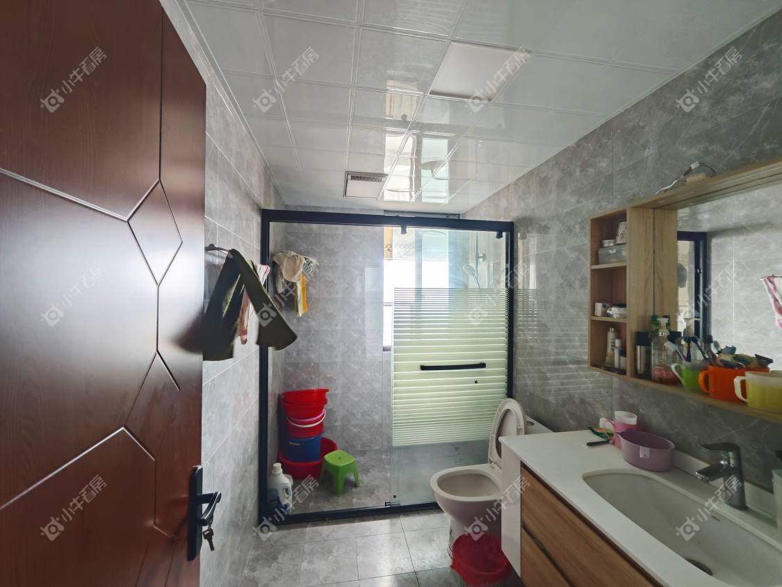 镇江滨河凤凰城在售二手房源室内图_小牛看房