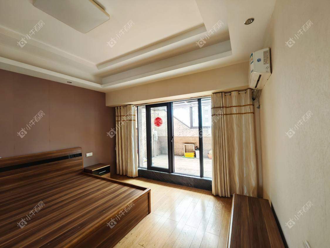 镇江世纪豪都在售二手房源室内图_小牛看房