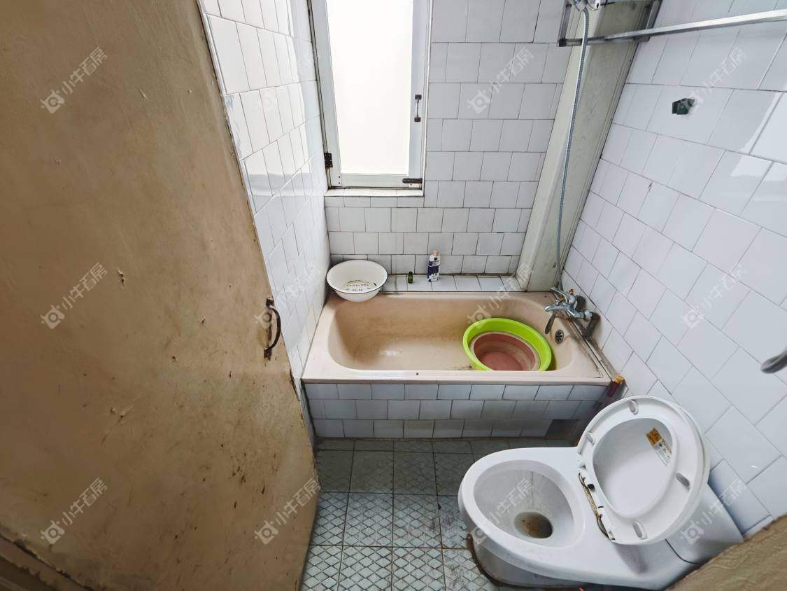 镇江教师新村在售二手房源室内图_小牛看房