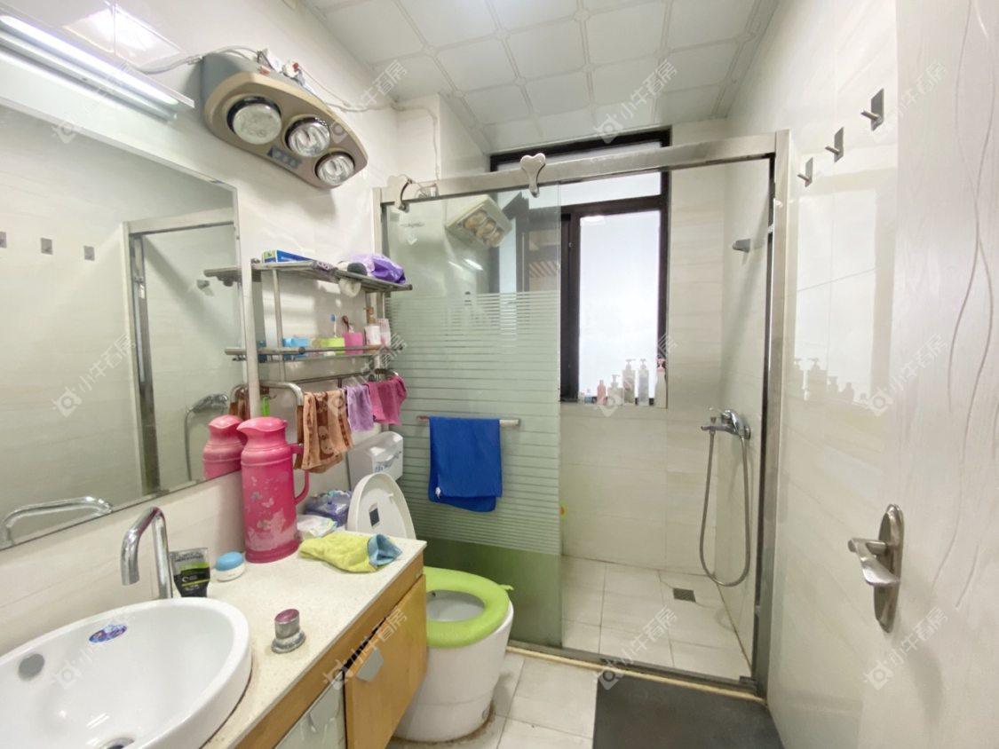 镇江滨河凤凰城在售二手房源室内图_小牛看房