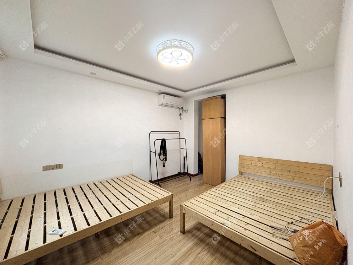 镇江东南新城在售二手房源室内图_小牛看房