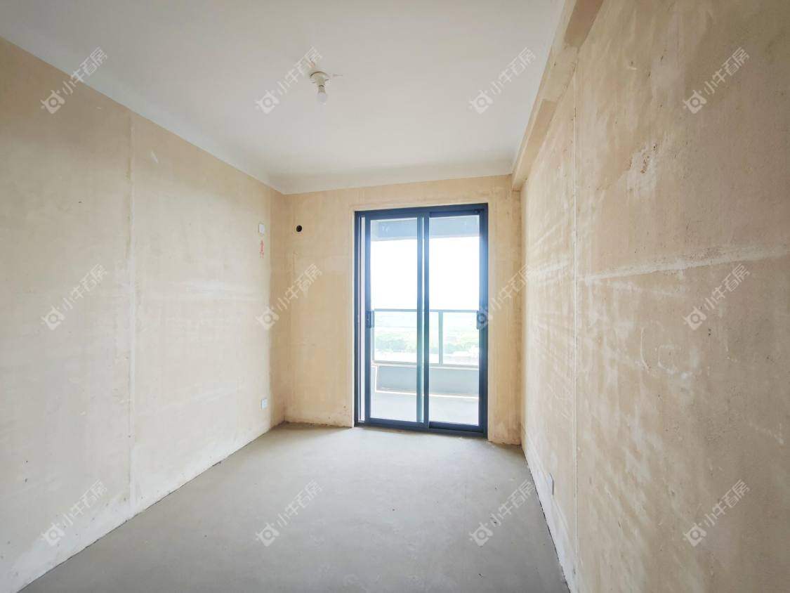 镇江融创华南映在售二手房源室内图_小牛看房