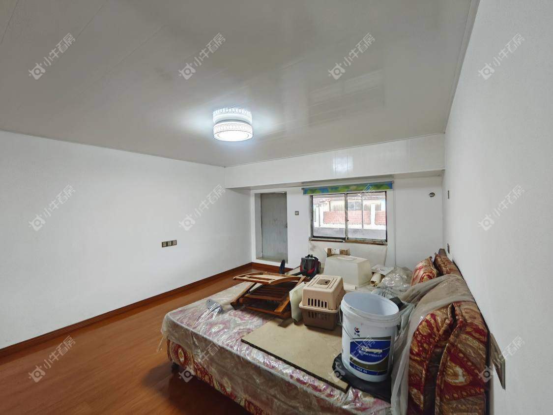 镇江商业街在售二手房源室内图_小牛看房