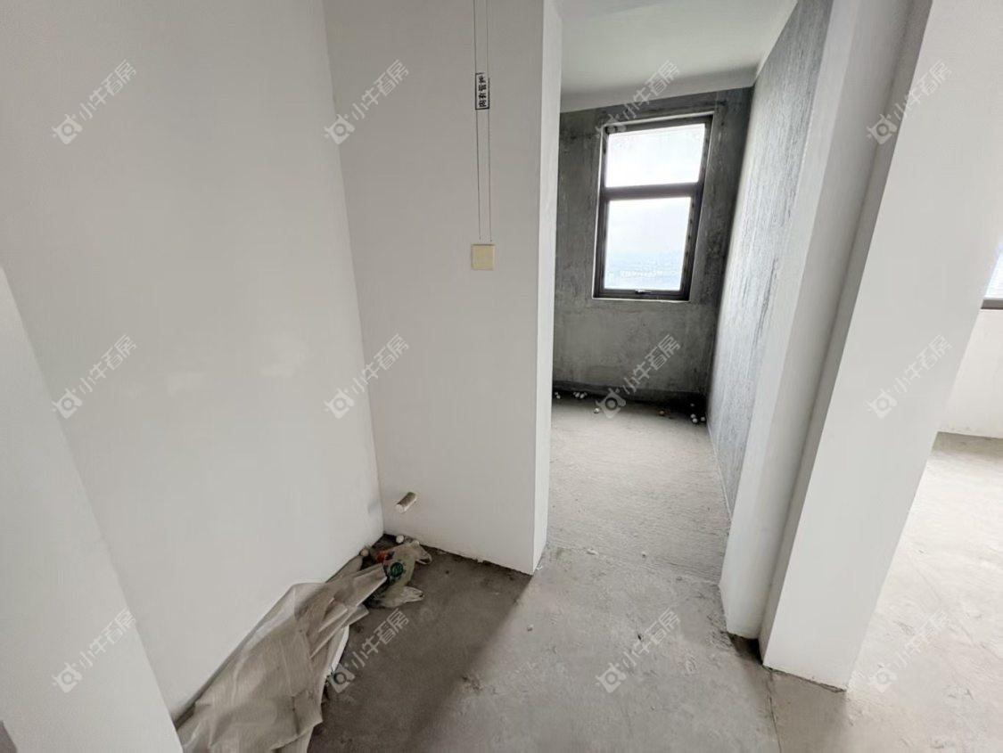 镇江荣城国际一期在售二手房源室内图_小牛看房