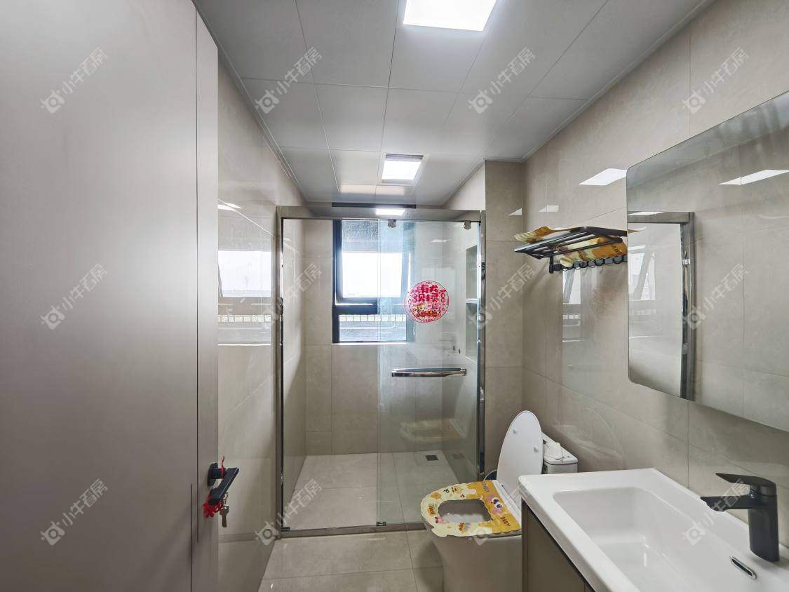 镇江金茂国际社区在售二手房源室内图_小牛看房