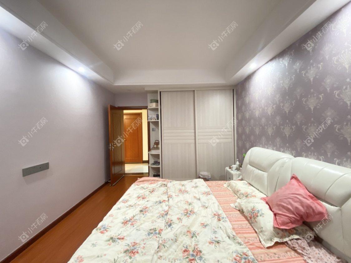 镇江滨河凤凰城在售二手房源室内图_小牛看房