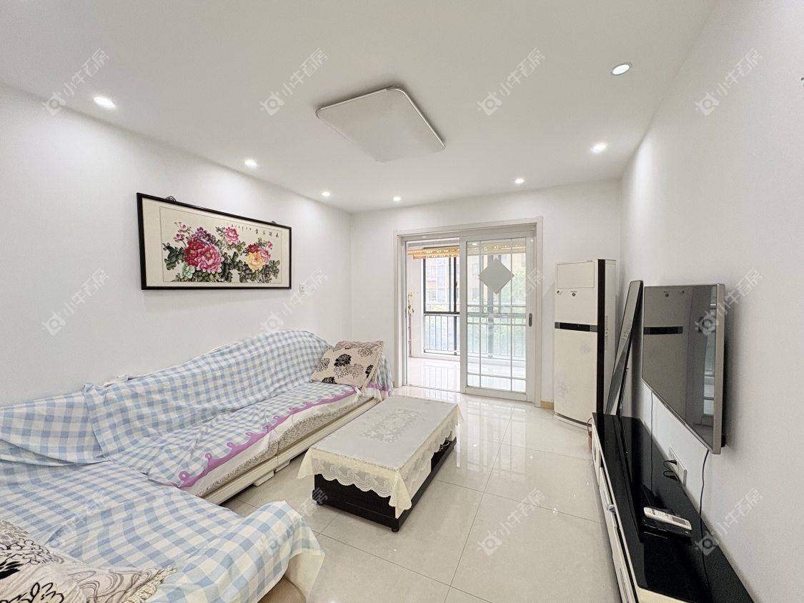 镇江华都锦城在售二手房源室内图_小牛看房