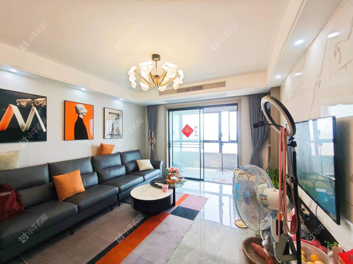 镇江凤凰郡在售二手房源室内图_小牛看房