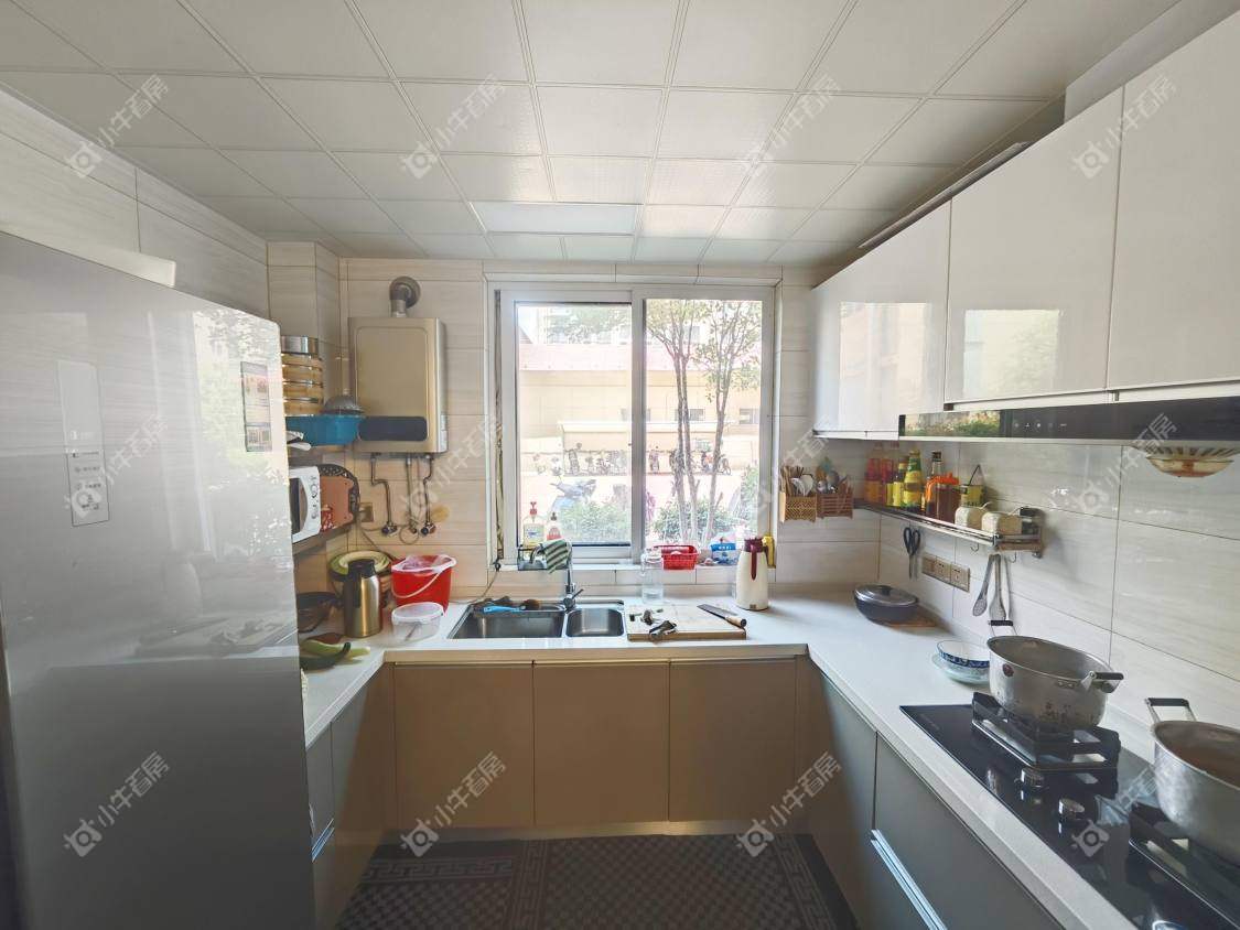 镇江汇金天地在售二手房源室内图_小牛看房