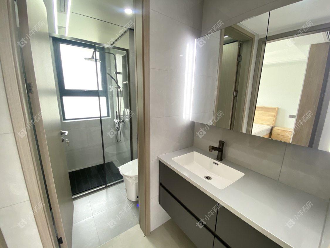 镇江融创华南映在售二手房源室内图_小牛看房