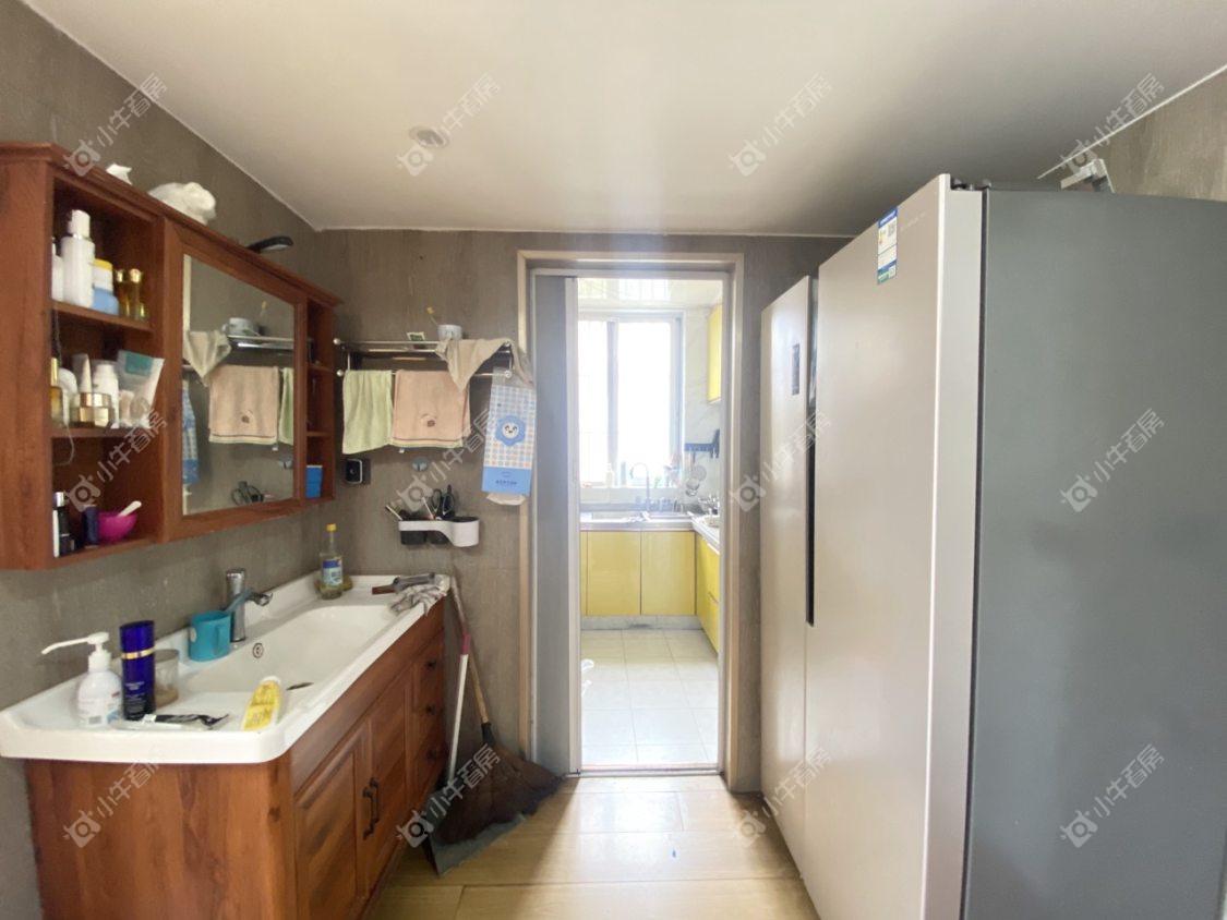 镇江华南新村在售二手房源室内图_小牛看房