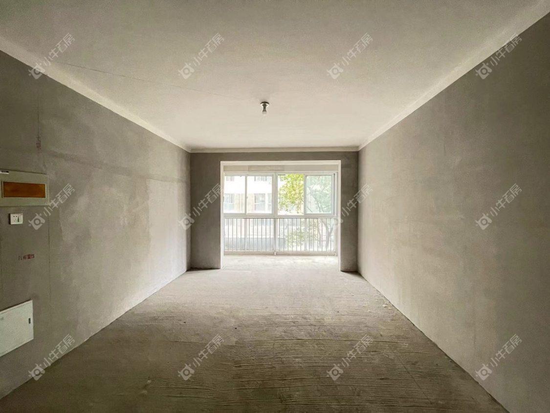 镇江和谐里在售二手房源室内图_小牛看房