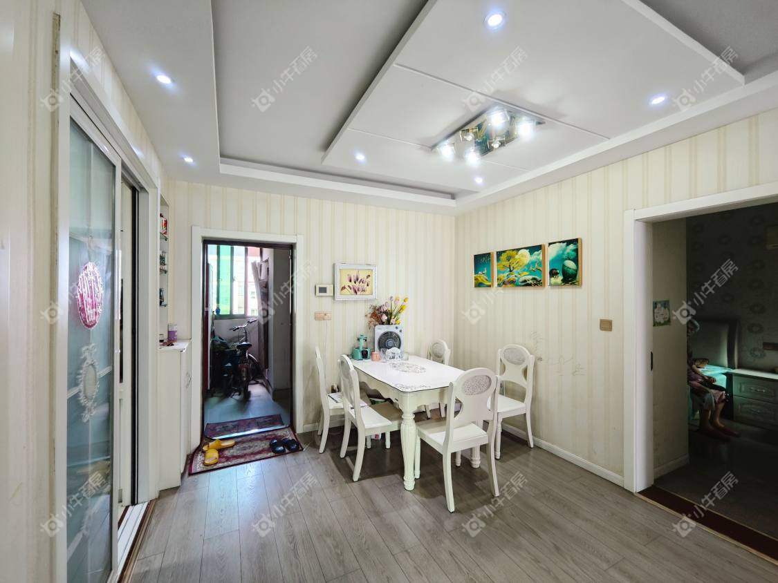 镇江金桥世纪城在售二手房源室内图_小牛看房