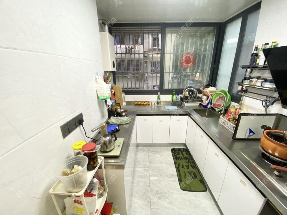 镇江华南新村在售二手房源室内图_小牛看房