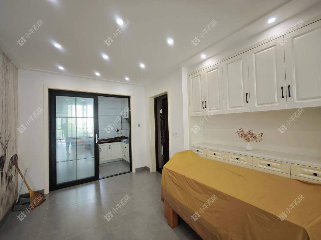 镇江滨河凤凰城在售二手房源室内图_小牛看房