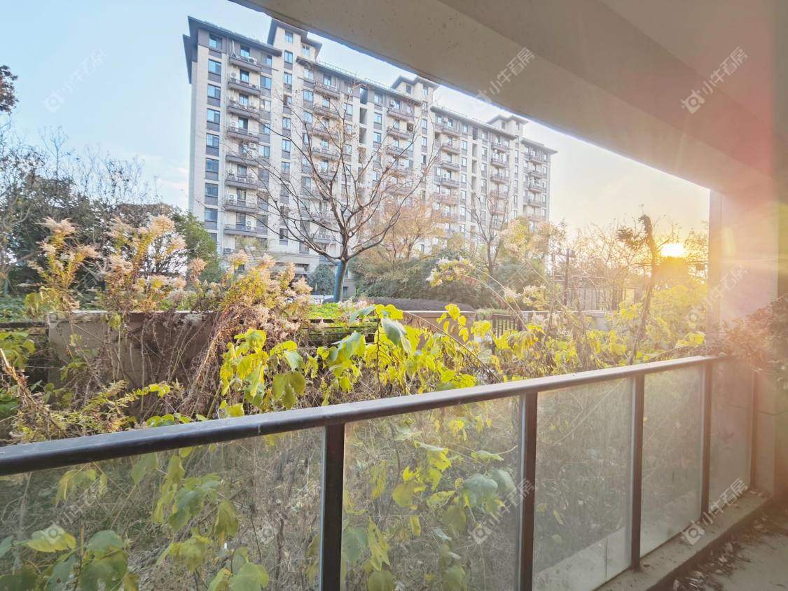 镇江和园在售二手房源室内图_小牛看房