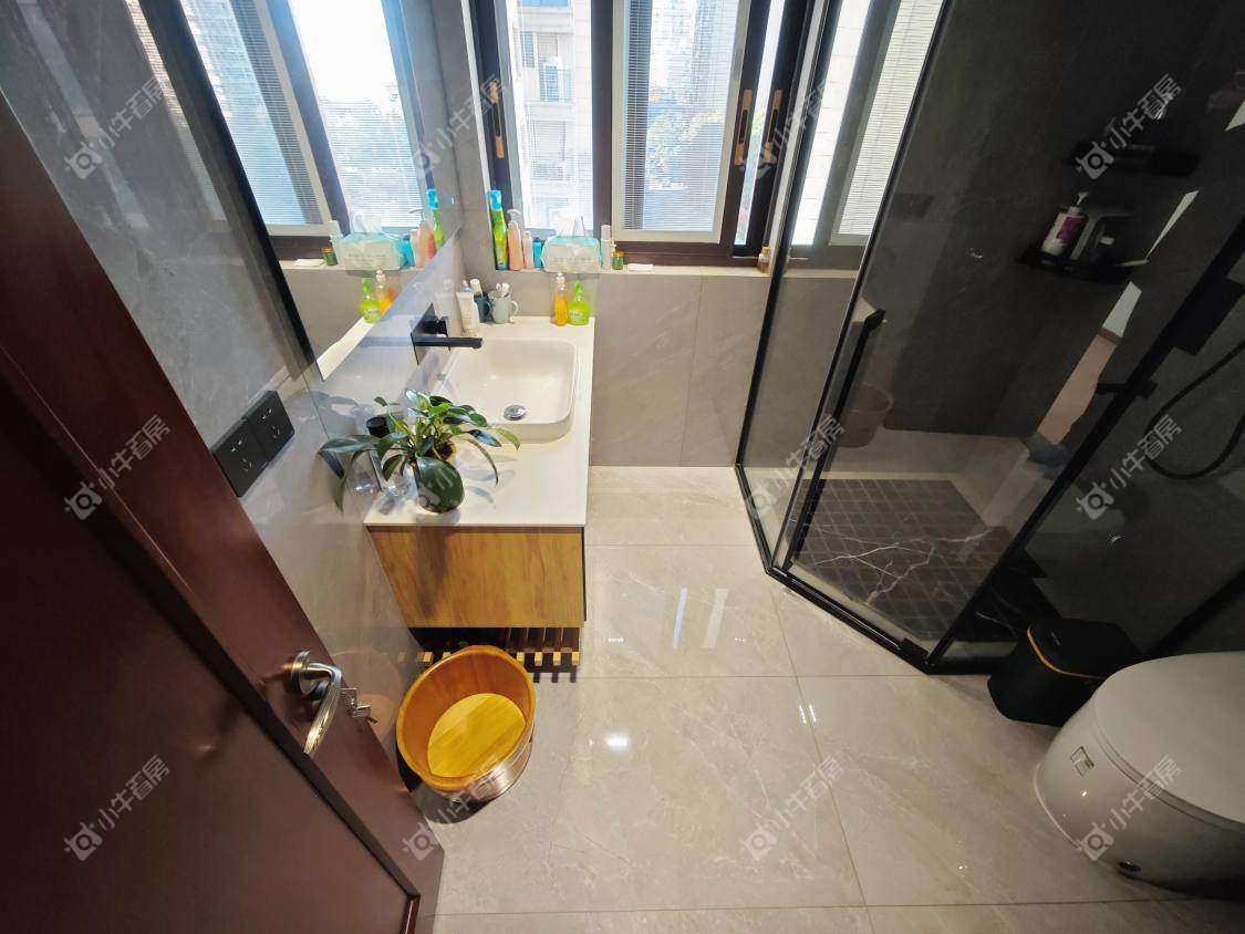 镇江大亚第一城在售二手房源室内图_小牛看房