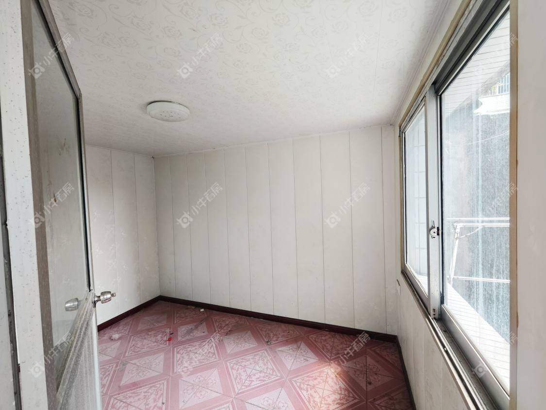 镇江龙凤山庄在售二手房源室内图_小牛看房