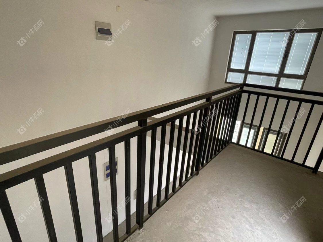 镇江荣城国际（藏龙御景）在售二手房源室内图_小牛看房