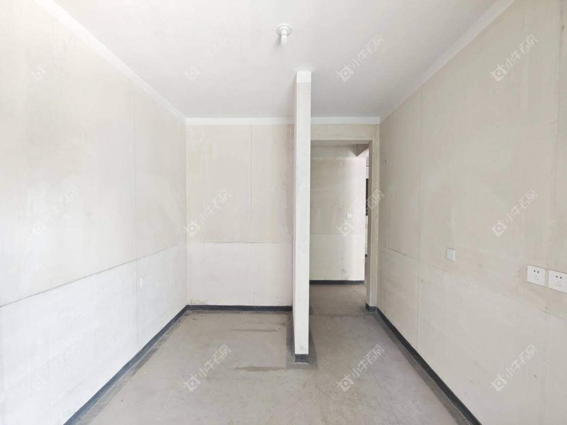 镇江中海时代都会在售二手房源室内图_小牛看房