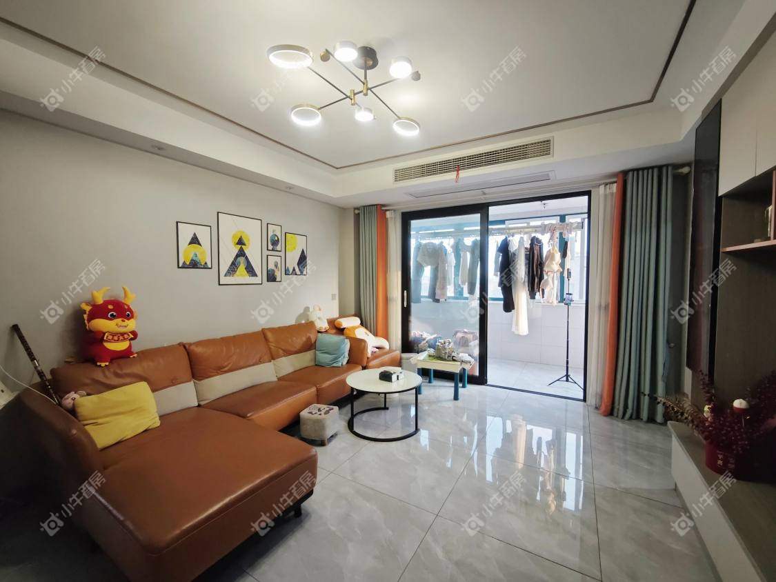 镇江锦江花园在售二手房源室内图_小牛看房