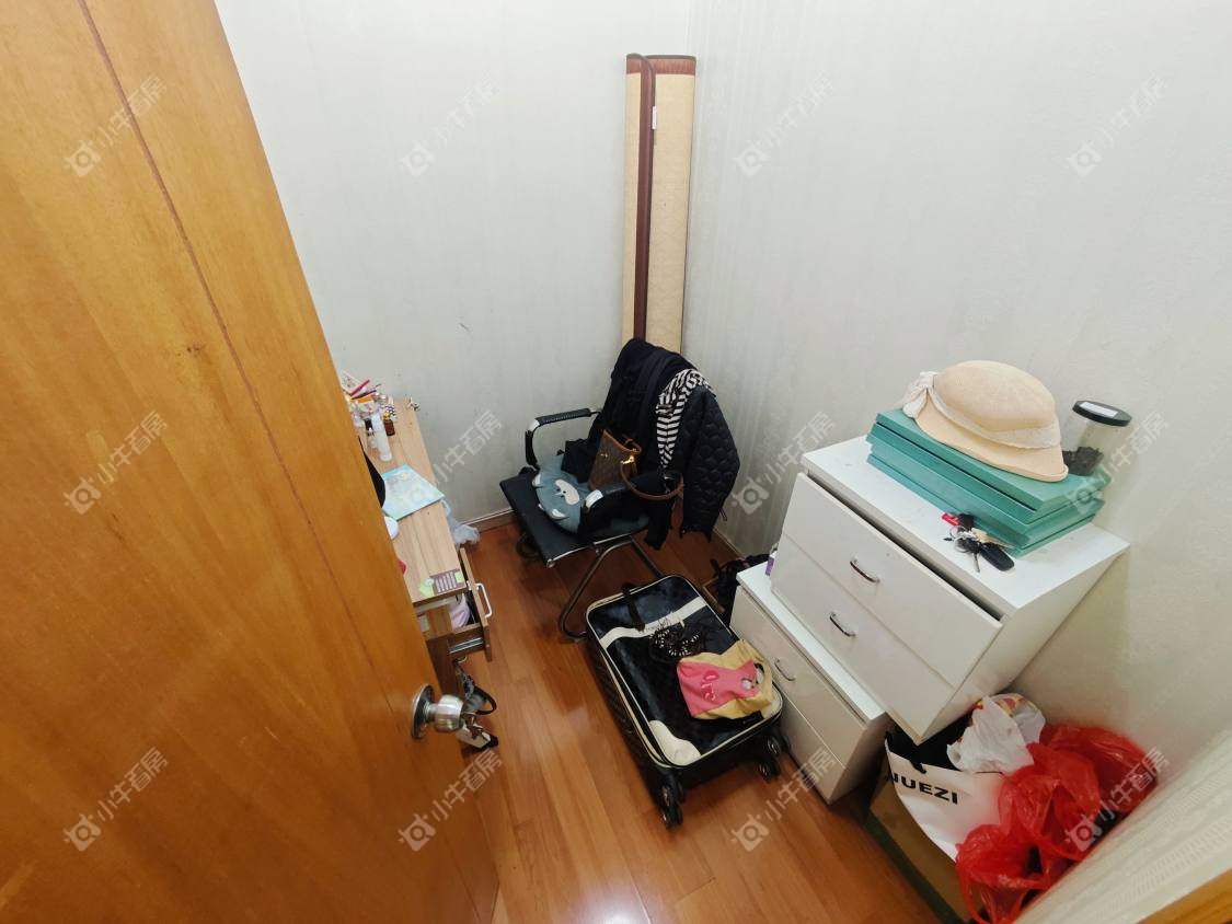 镇江凤凰新村在售二手房源室内图_小牛看房