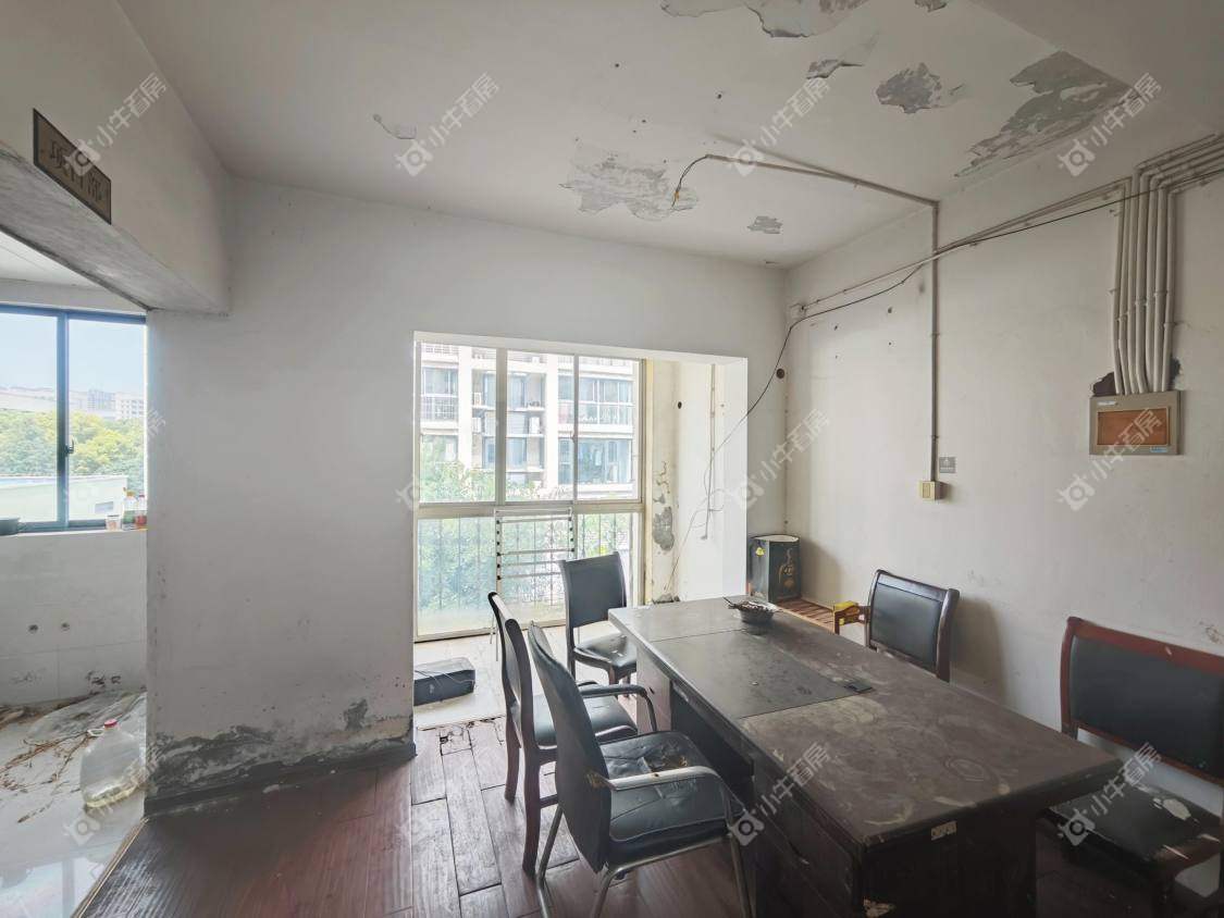 镇江府前星座在售二手房源室内图_小牛看房