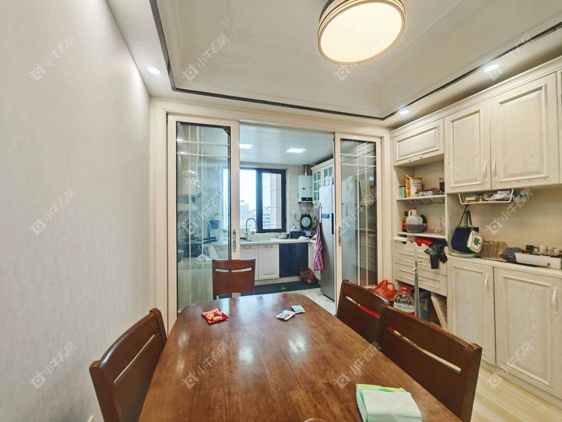 镇江滨河凤凰城在售二手房源室内图_小牛看房