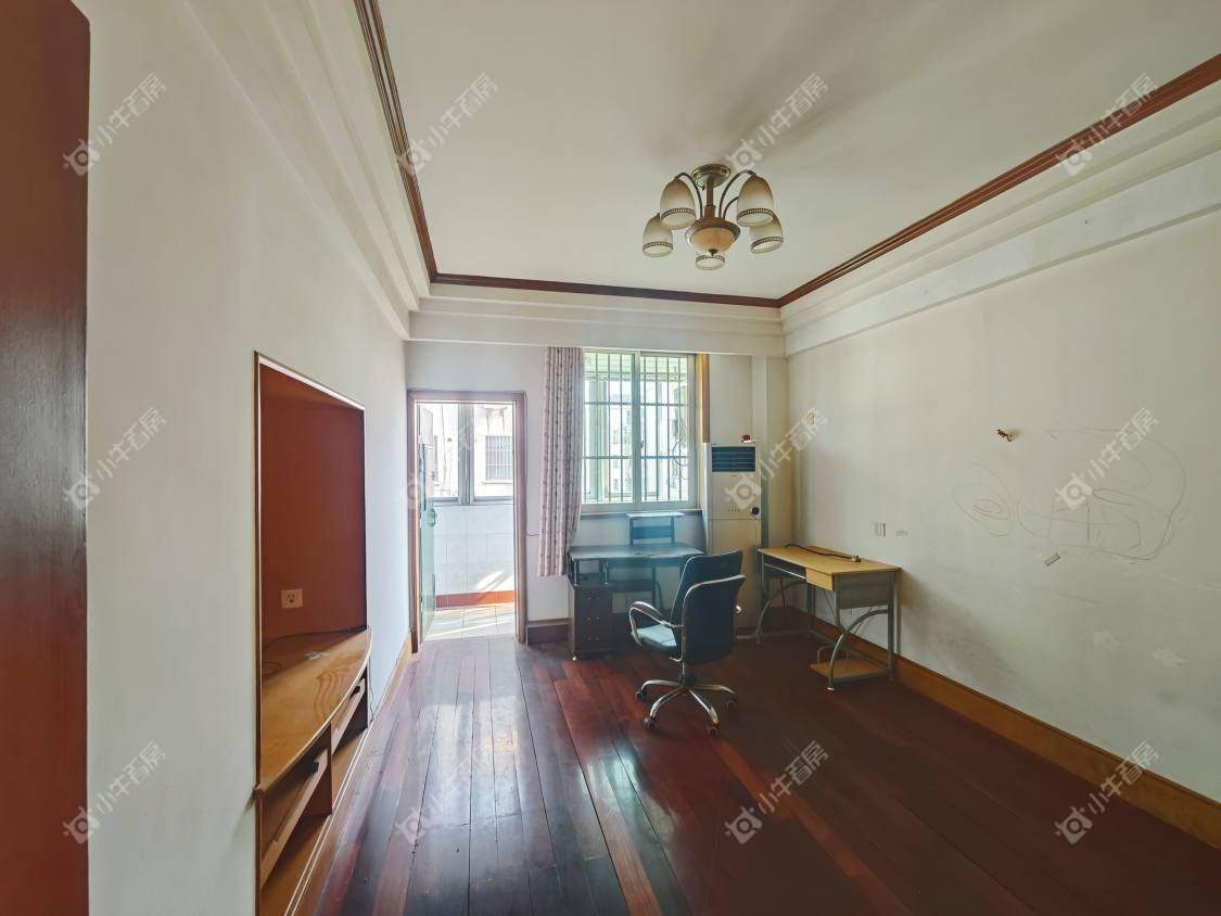 镇江曲园小区在售二手房源室内图_小牛看房