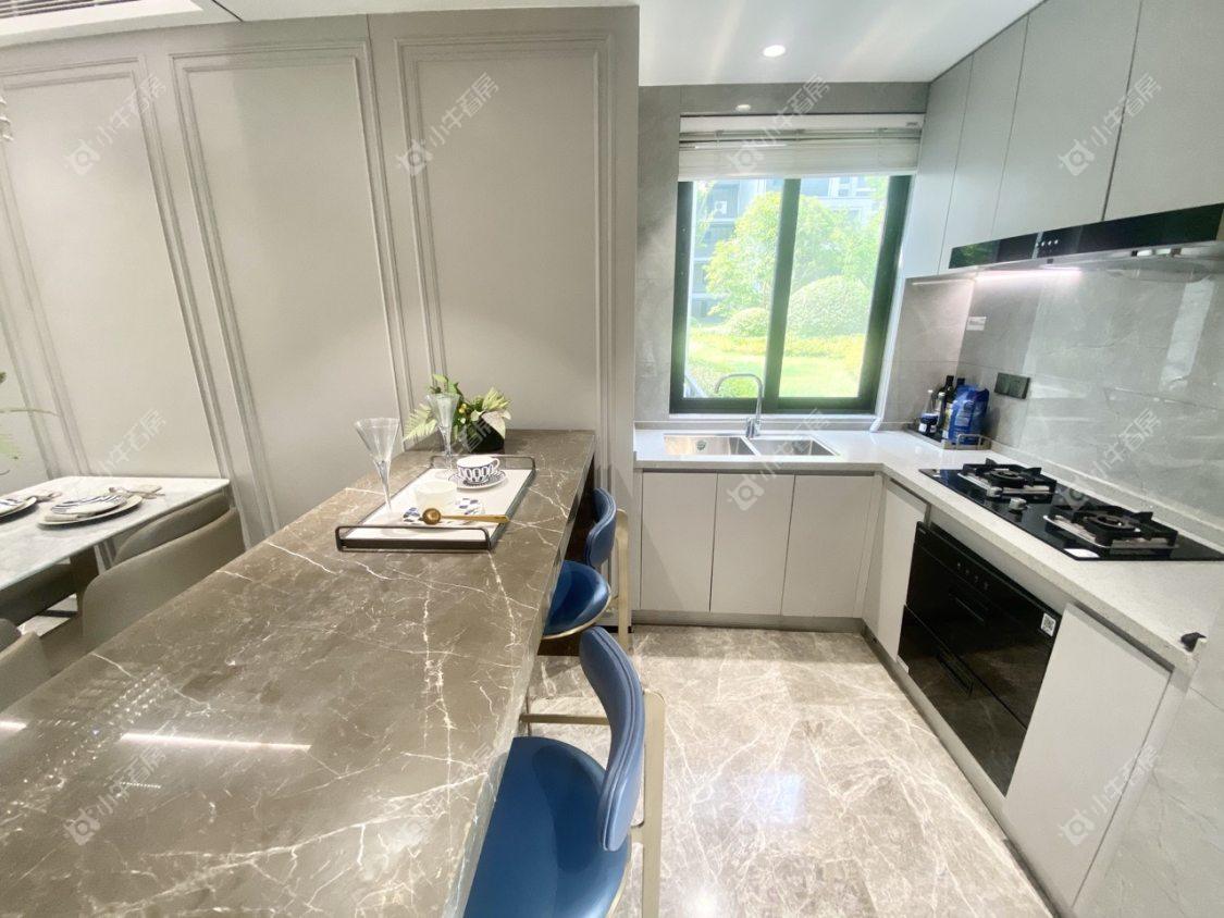 镇江融创华南映在售二手房源室内图_小牛看房